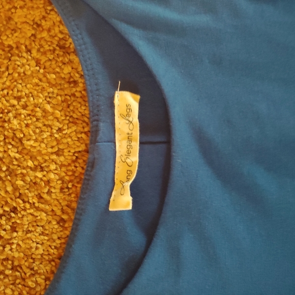 Dress - Picture 3 of 3